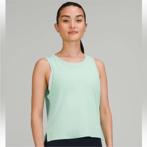 lululemon athletica Tops - LULULEMON Tank Top Estimated Size 8 P2P 20”
